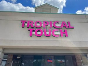 Tropical Touch Walled Lake Reviews